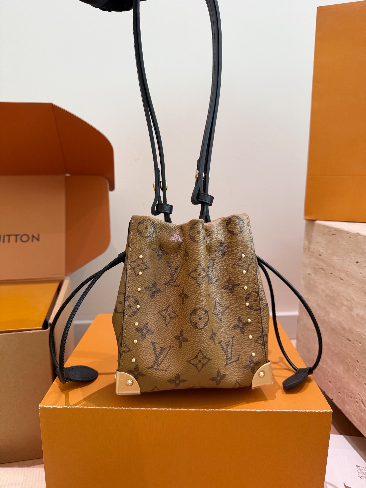 Louis Vuitton LV Bucket Bag Monogram Canvas